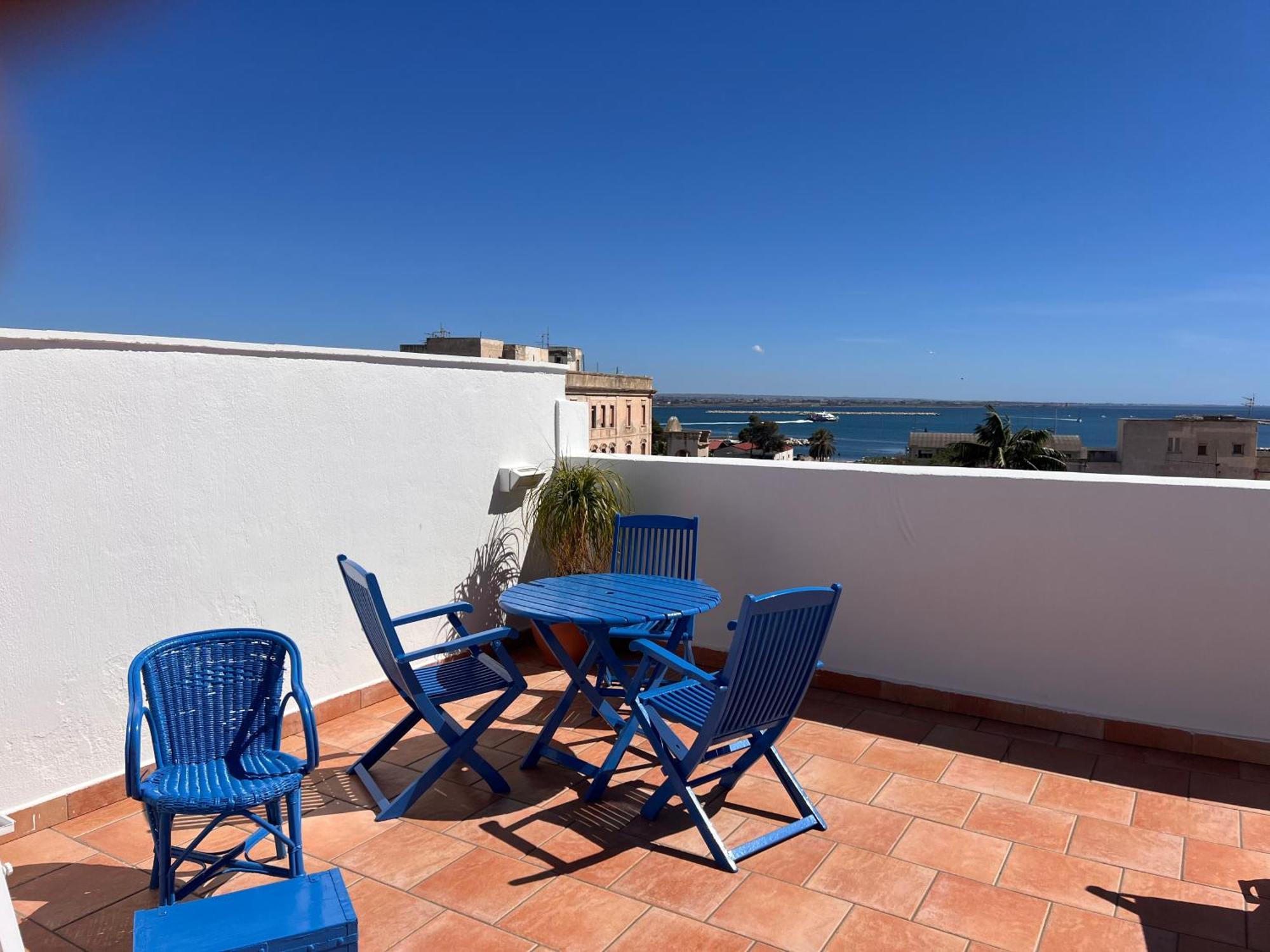 Attico Vista Mare Trapani Exterior foto